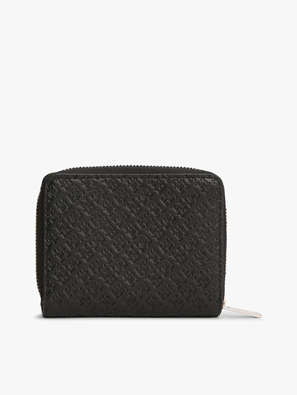 detail Tommy Hilfiger dámská černá peněženka 