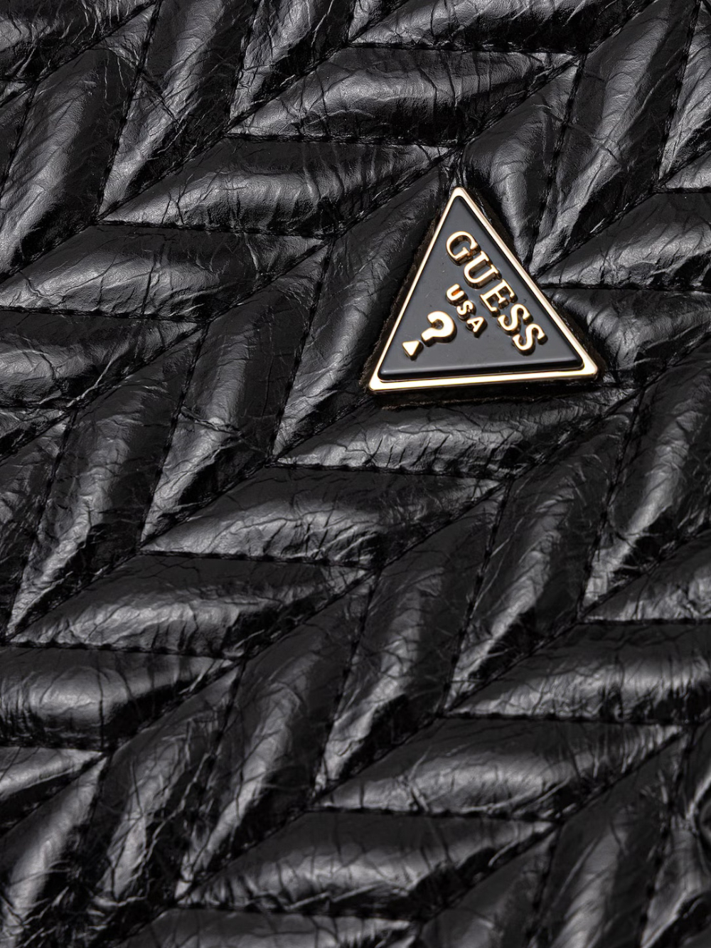 detail Guess dámská černá kabelka