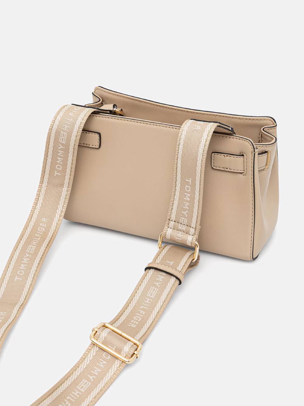 detail Tommy Hilfiger dámská béžová  kabelka