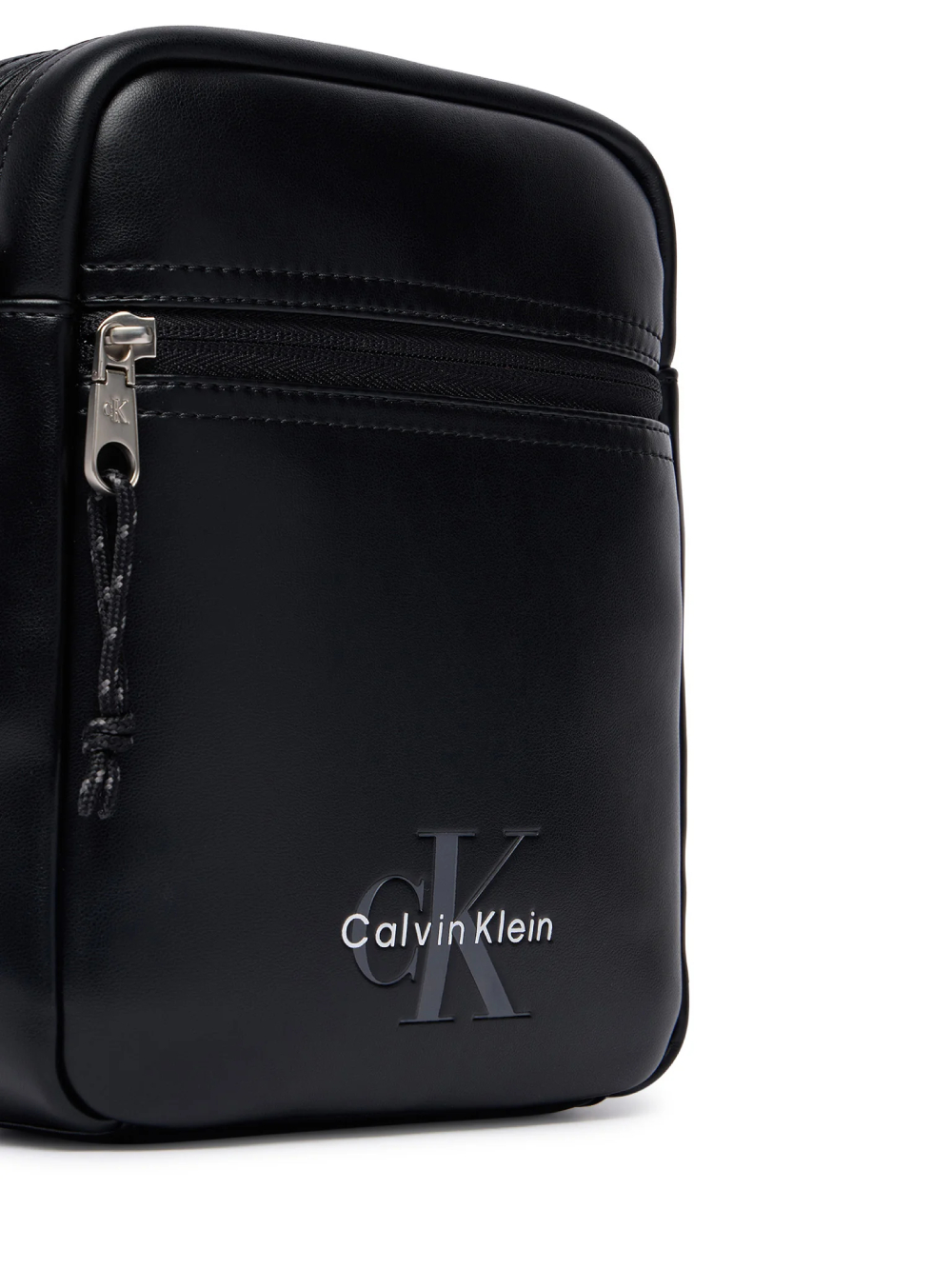 detail Calvin Klein pánská černá taška