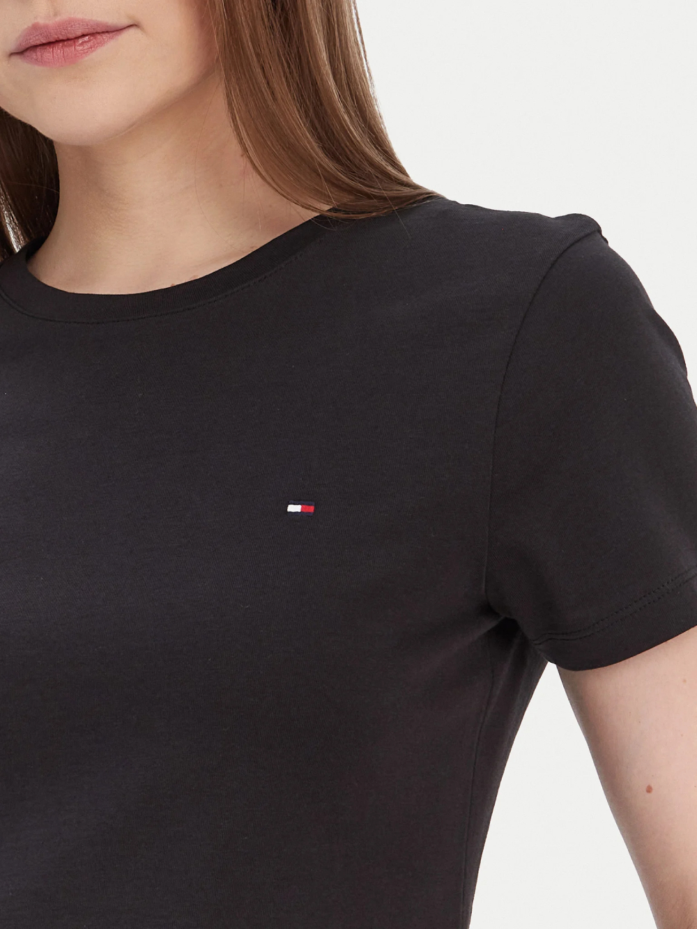 detail Tommy Hilfiger dámské černé tričko