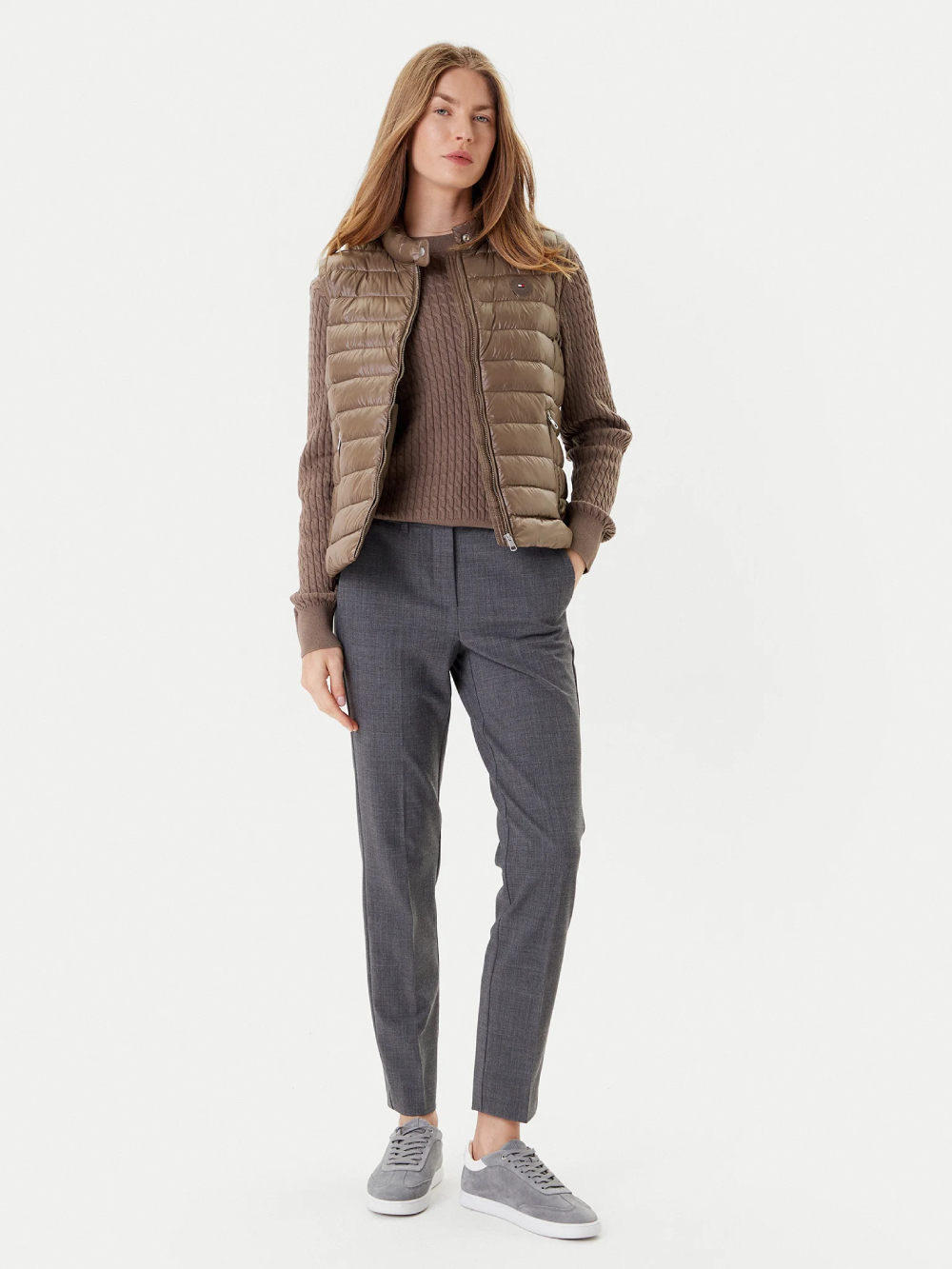 detail Dámská hnědá vesta Tommy Hilfiger