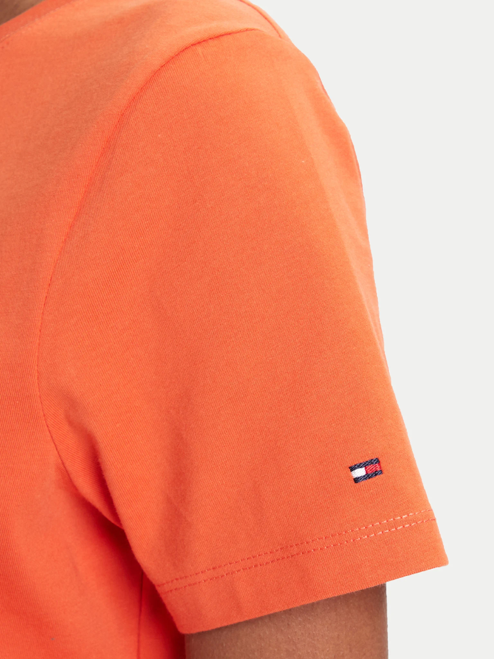 detail Tommy Hilfiger dámské oranžové tričko