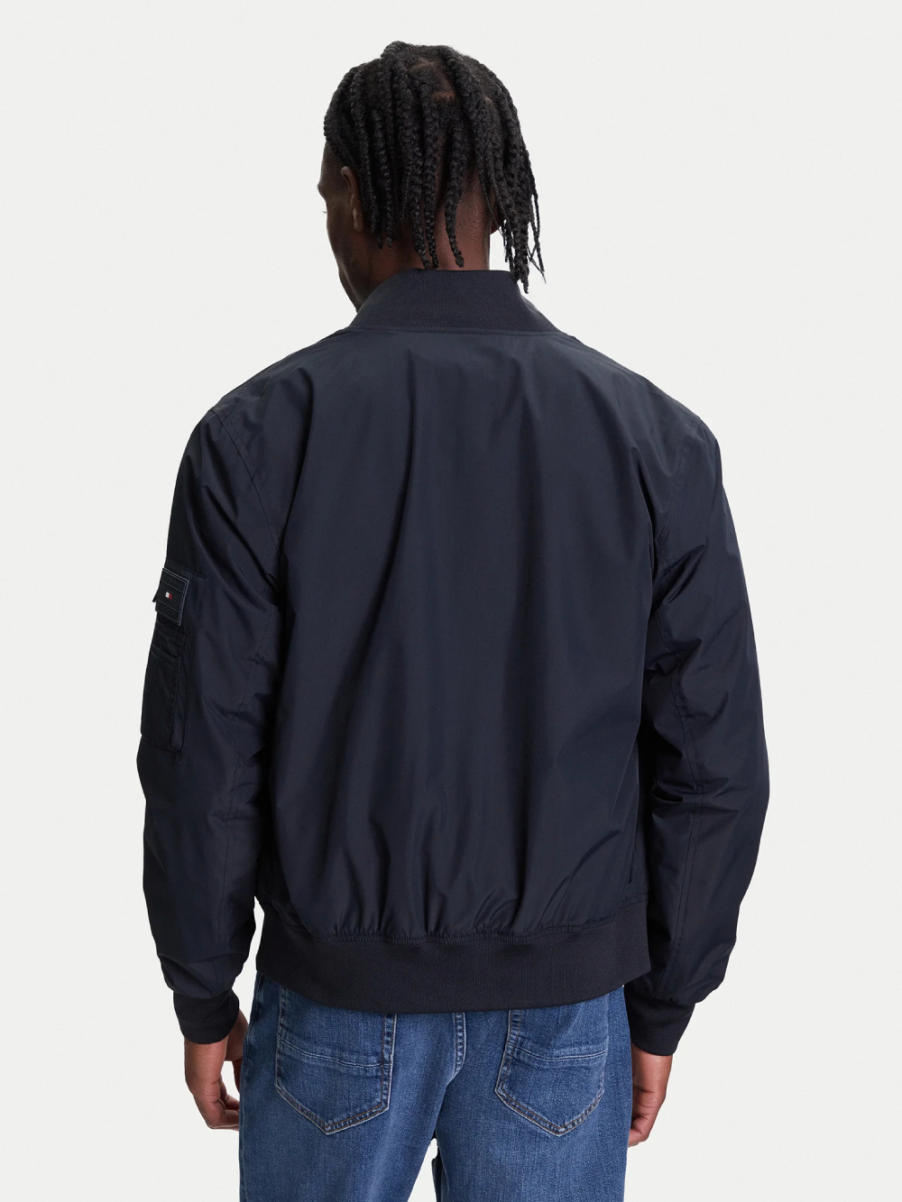 detail Tommy Hilfiger pánský modrý bomber
