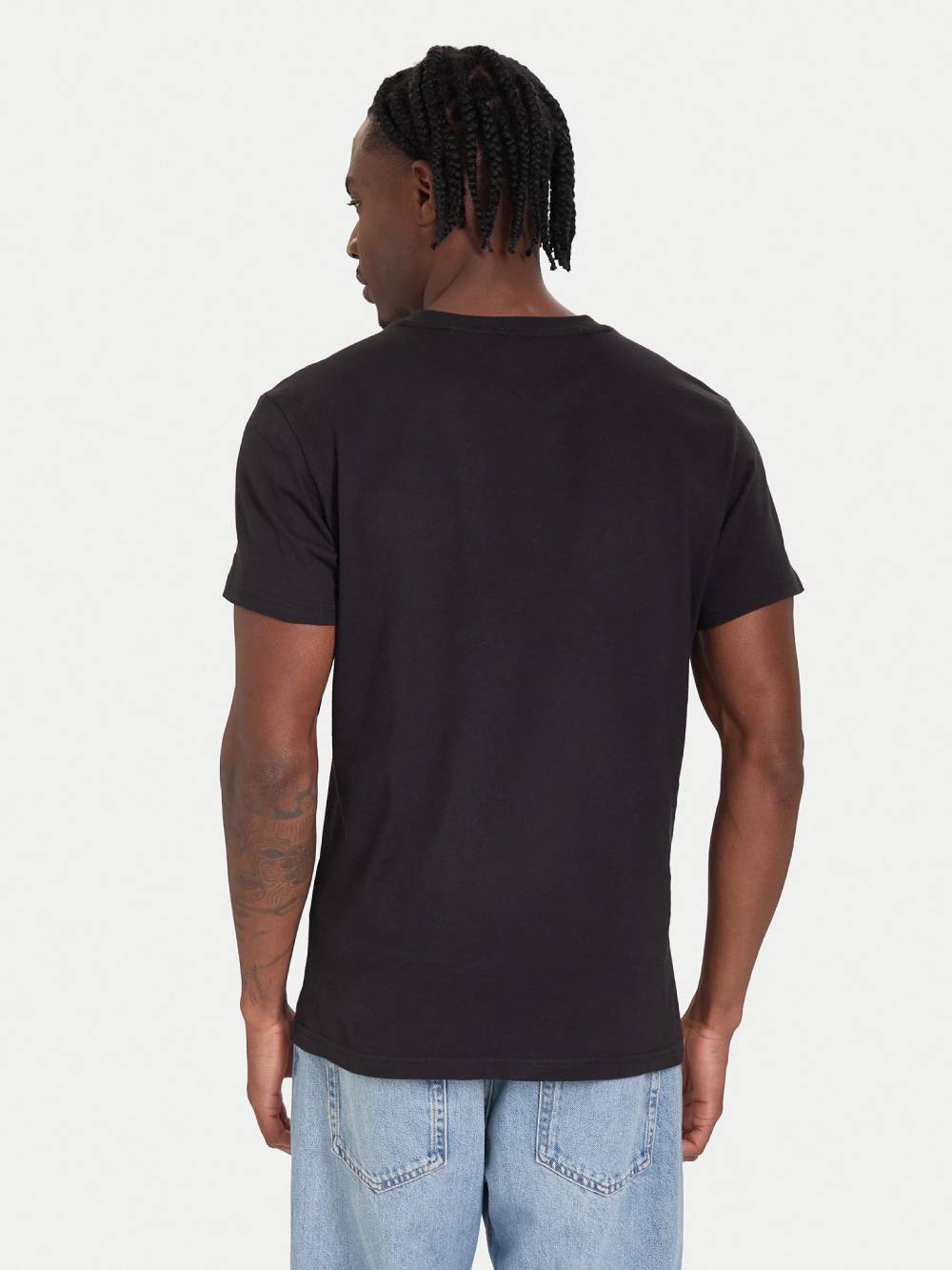 detail Tommy Jeans pánské černé triko