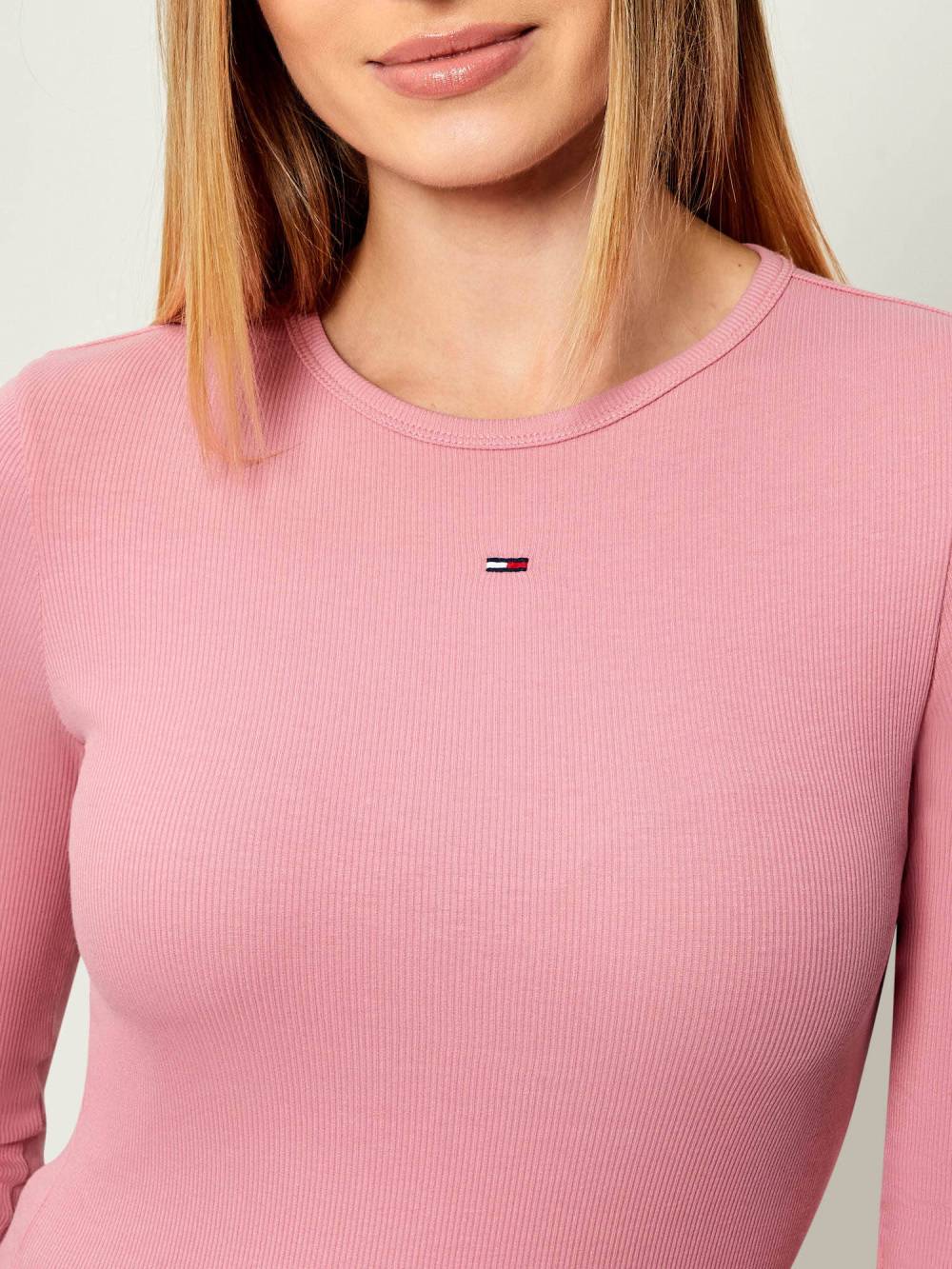 detail Tommy Jeans dámské růžové tričko