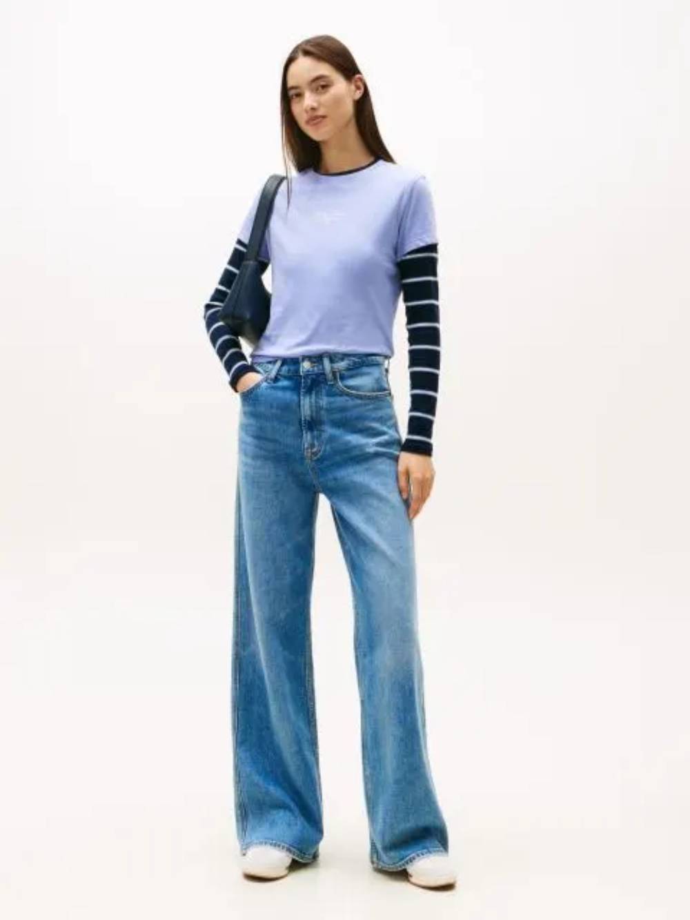 detail Tommy Jeans dámské světle fialové tričko