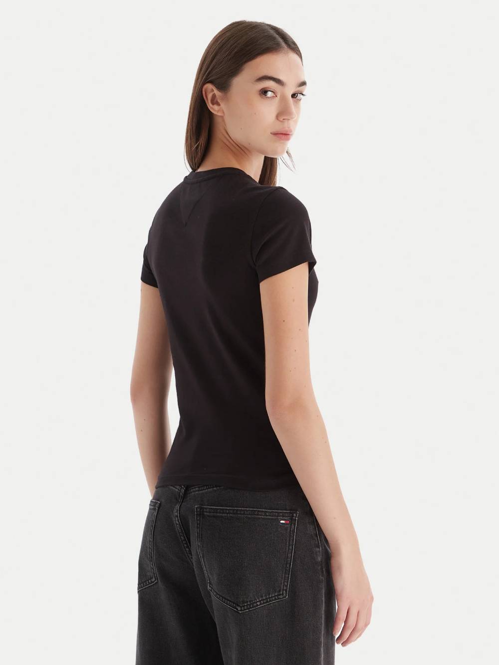 detail Tommy Jeans dámské černé tričko