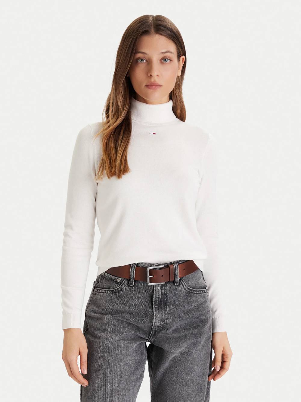 detail Tommy Jeans dámský krémový rolák