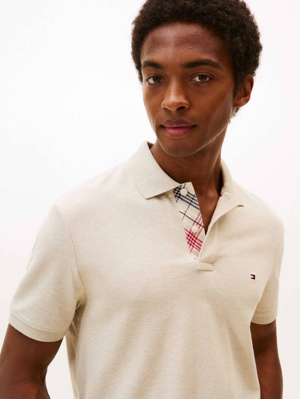 detail Tommy Hilfiger pánské polo tričko