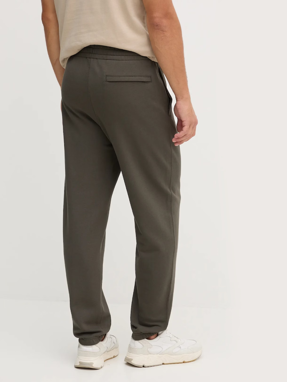 detail Calvin Klein pánské khaki tepláky