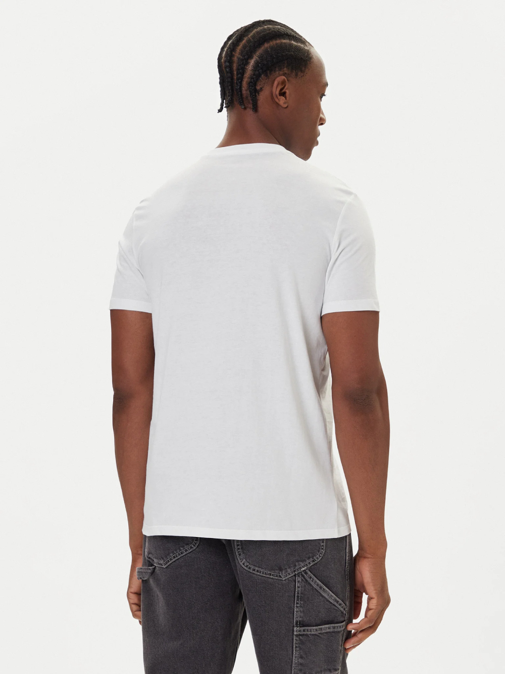 detail Calvin Klein pánské bílé tričko