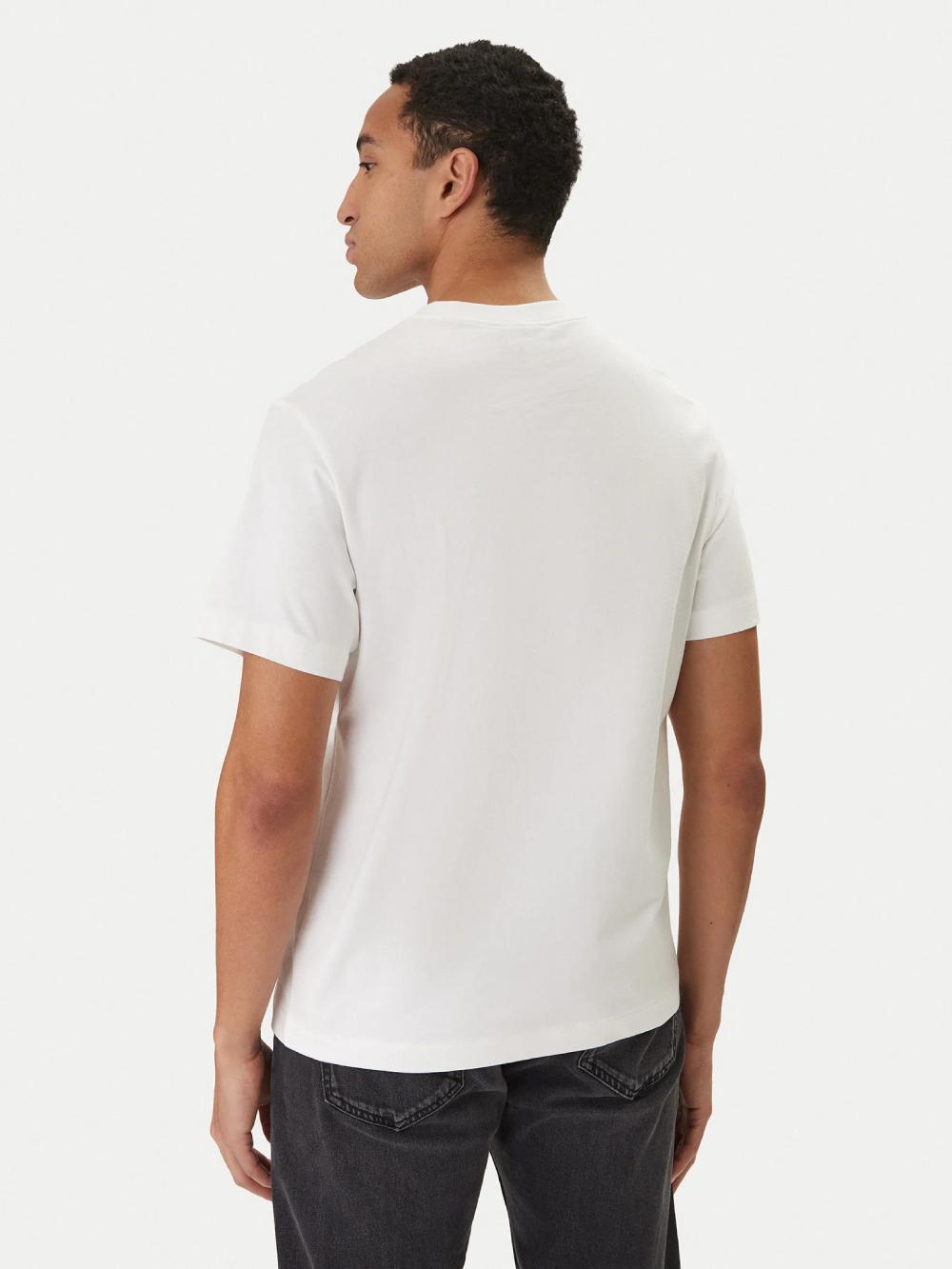 detail Calvin Klein pánské bílé tričko