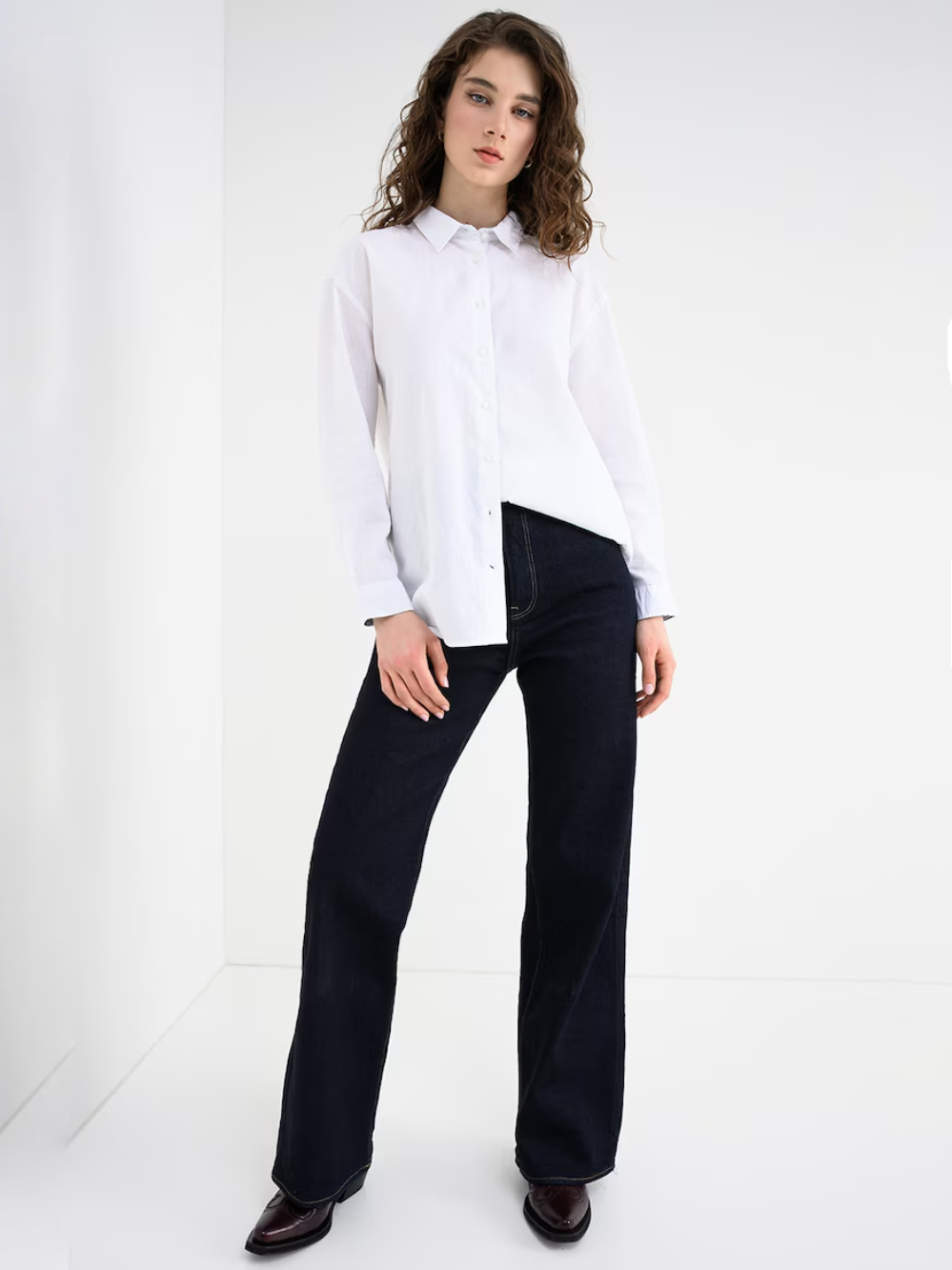 detail Pepe Jeans dámská bílá košile