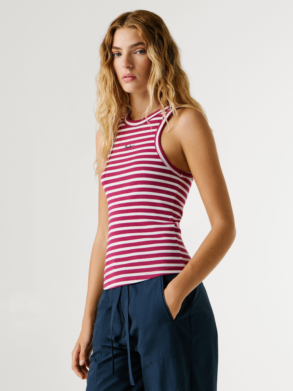 detail Pepe Jeans dámské pruhované tílko