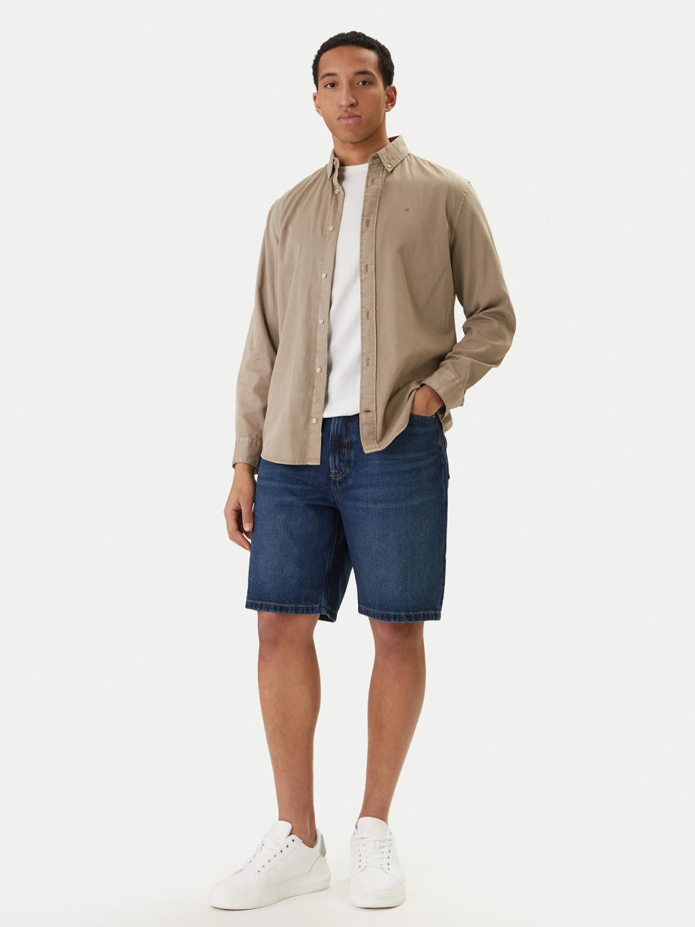 detail Calvin Klein pánské modré džínové šortky