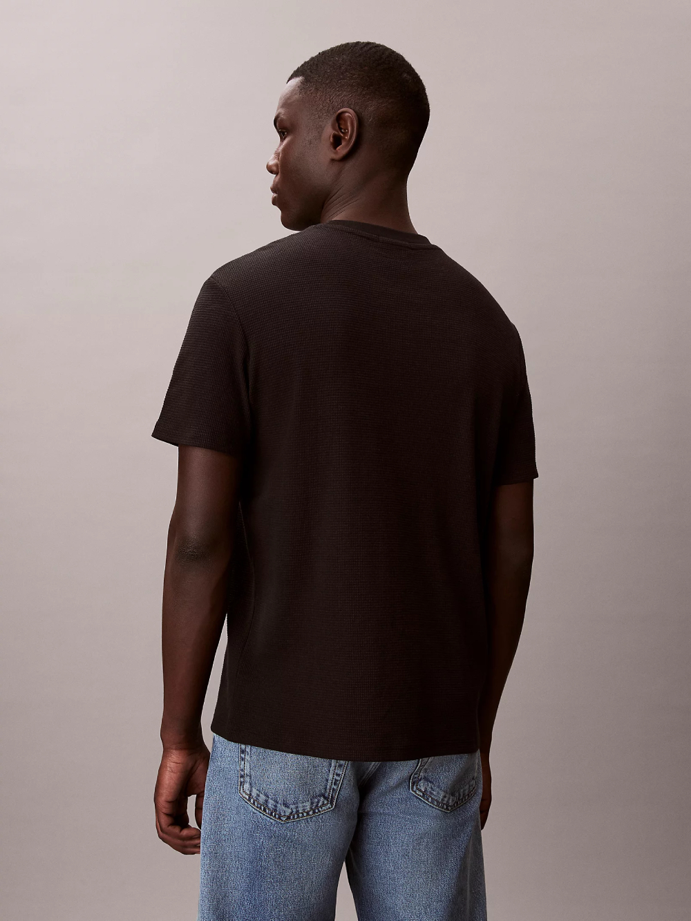 detail Calvin Klein pánské černé tričko