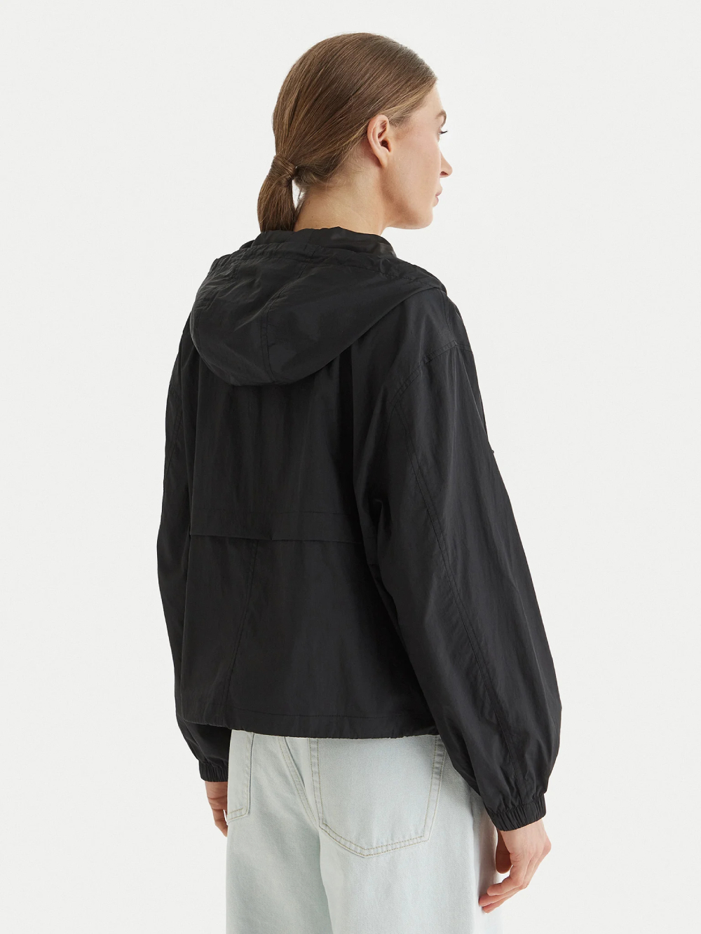 detail Calvin Klein dámská černá větrovka
