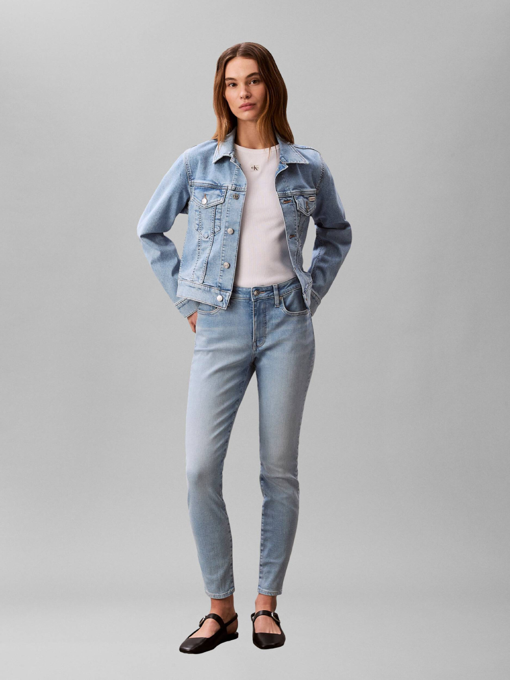 detail Calvin Klein dámská džínová bunda