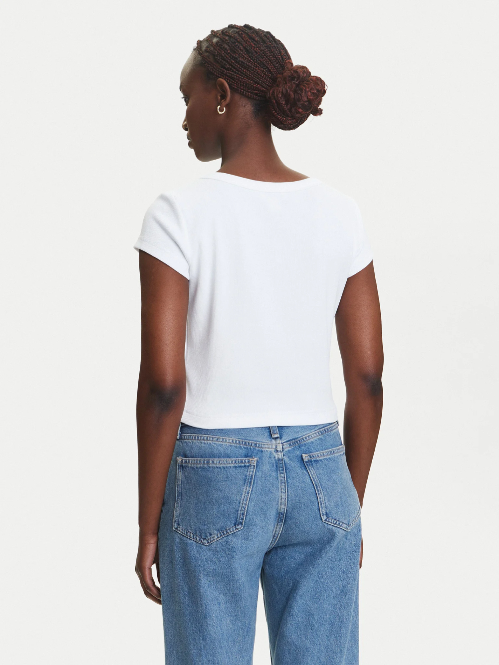 detail Calvin Klein dámské bílé tričko