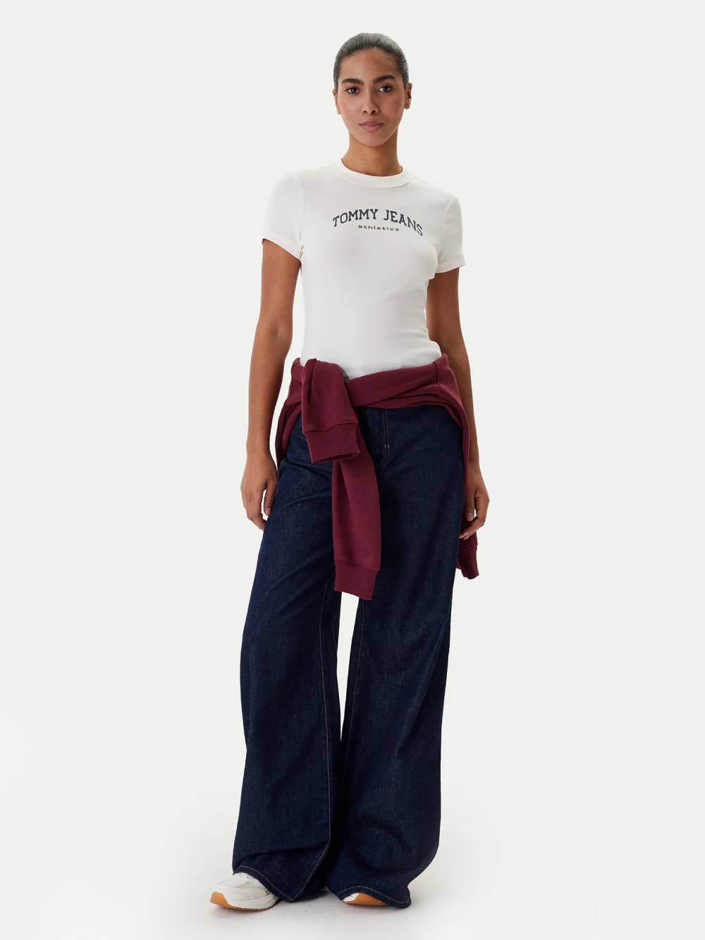 detail Tommy Jeans dámské krémové tričko