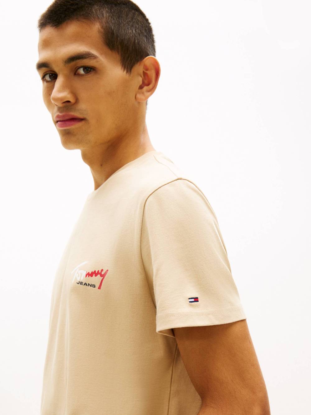 detail Tommy Jeans pánské béžové tričko