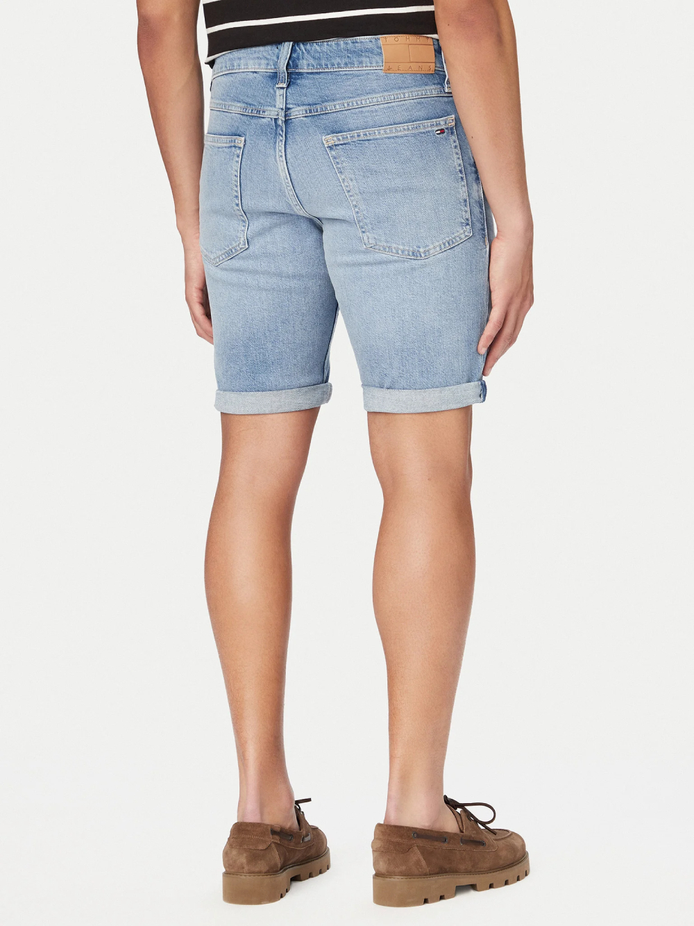 detail Tommy Jeans pánské modré džínové šortky