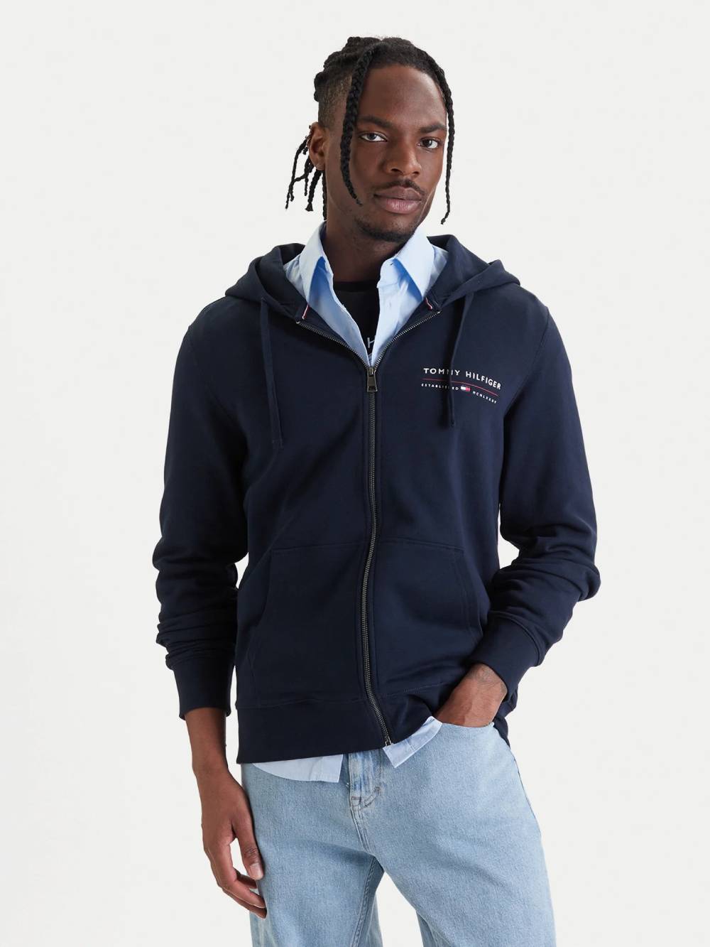 detail Tommy Hilfiger pánská tmavě modrá mikina