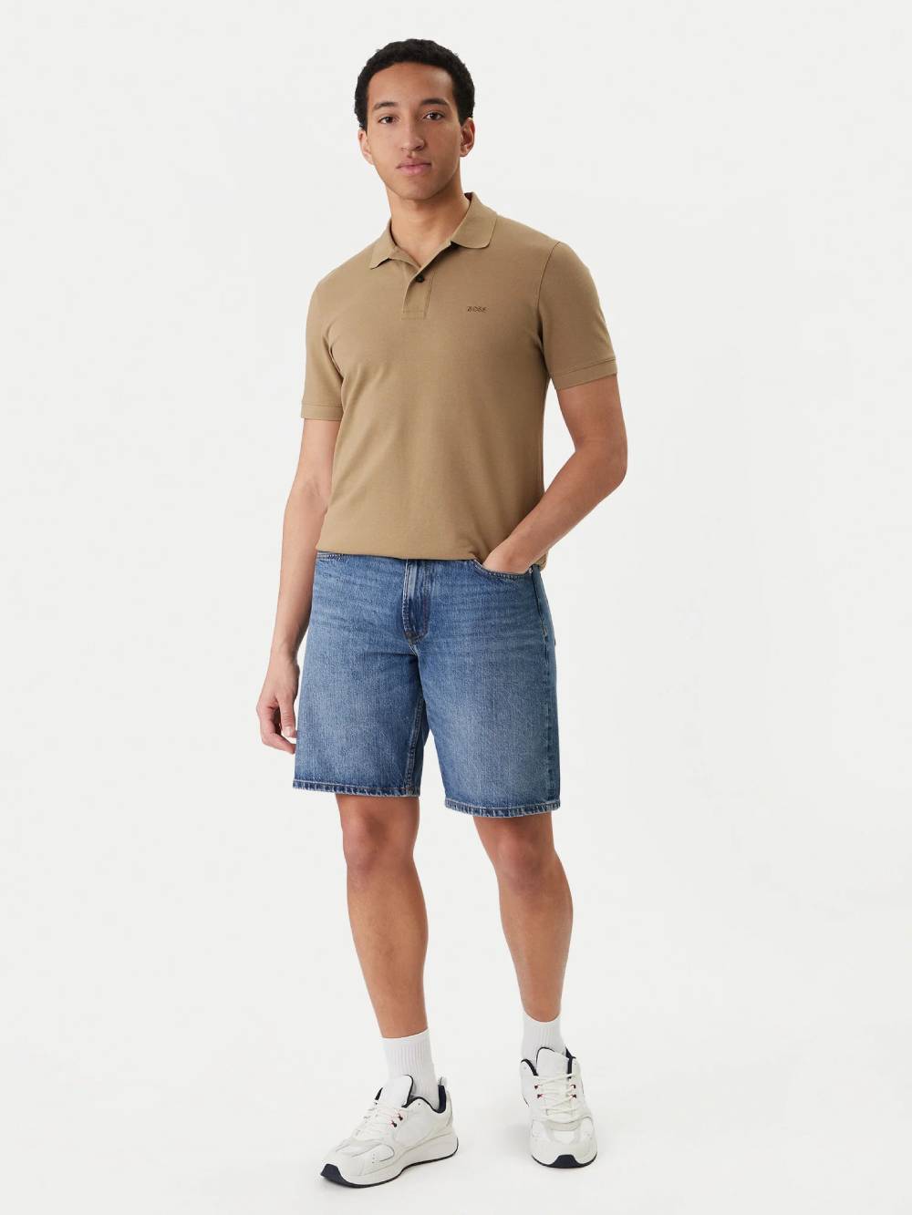 detail Tommy Hilfiger pánské  džínové kraťasy