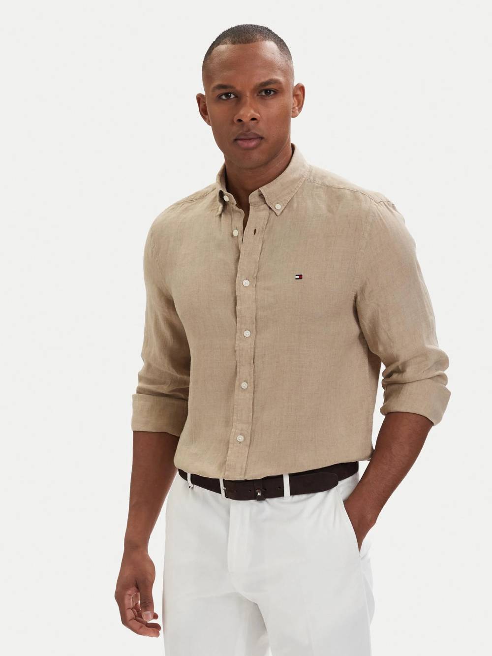 detail Tommy Hilfiger pánská béžová košile