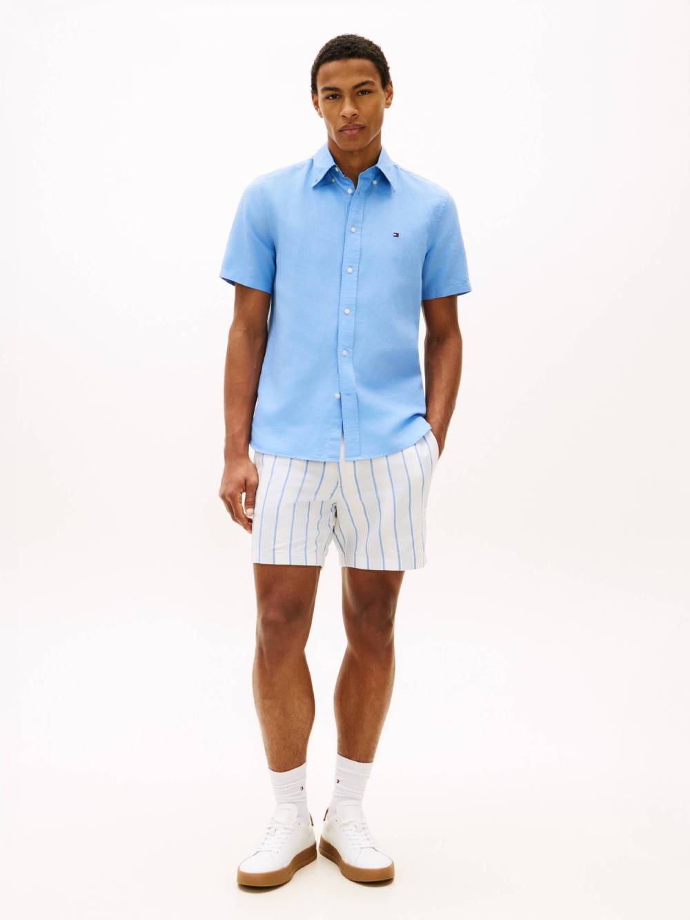 detail Tommy Hilfiger pánská modrá košile