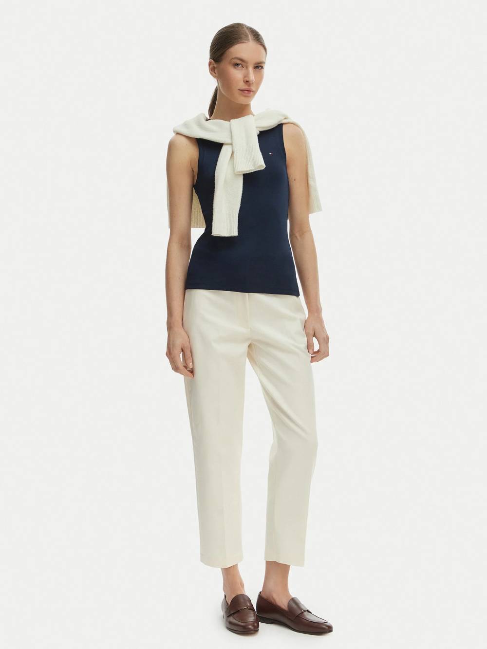 detail Tommy Hilfiger dámské modré tílko