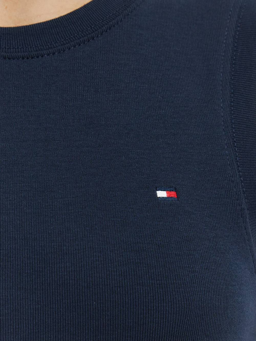 detail Tommy Hilfiger dámské modré tílko