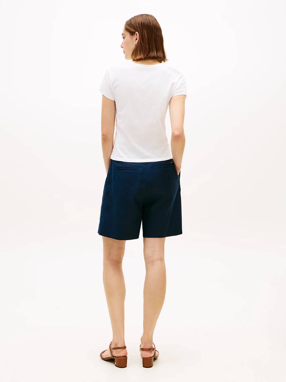 detail Tommy Hilfiger dámské bílé tričko