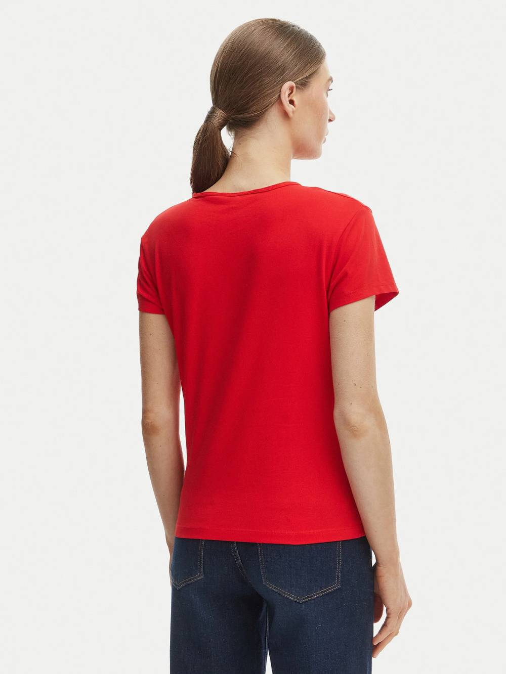 detail Tommy Hilfiger dámské červené tričko