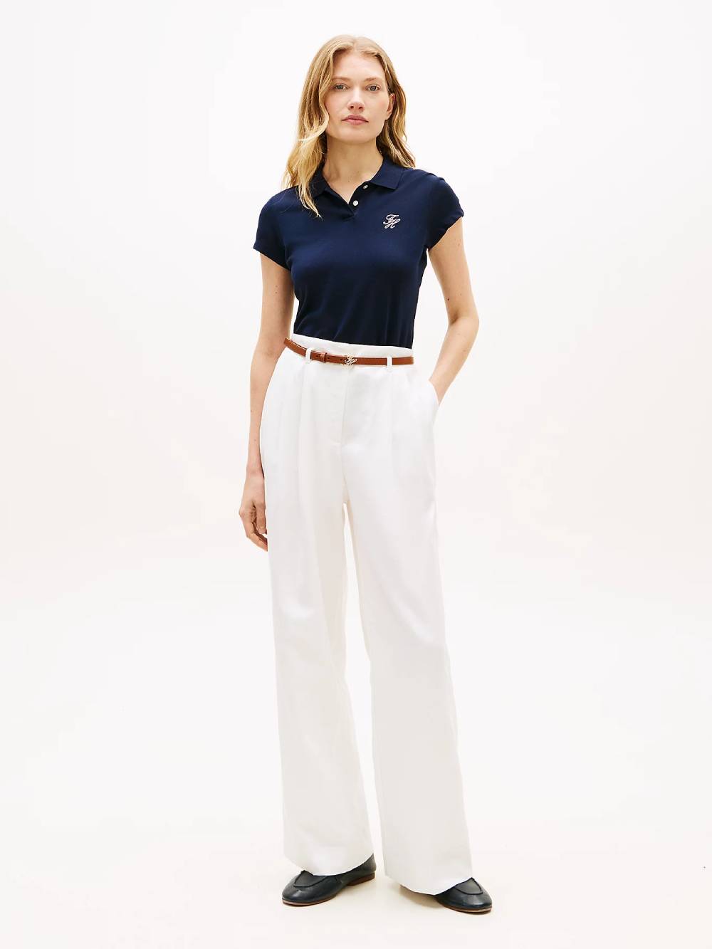 detail Tommy Hilfiger dámské modré polo tričko