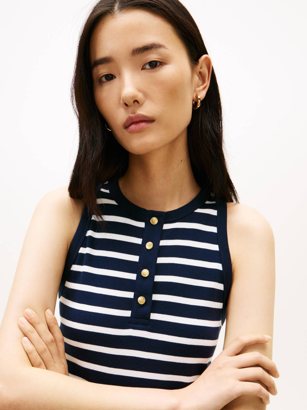 detail Tommy Hilfiger dámské tmavě modré šaty
