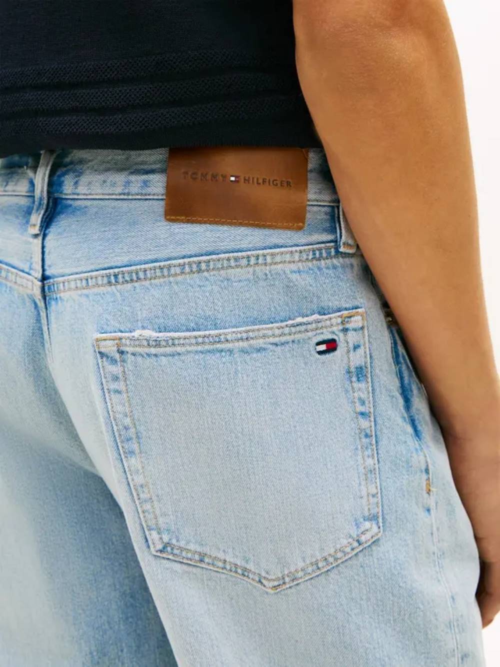 detail Tommy Hilfiger pánské džíny