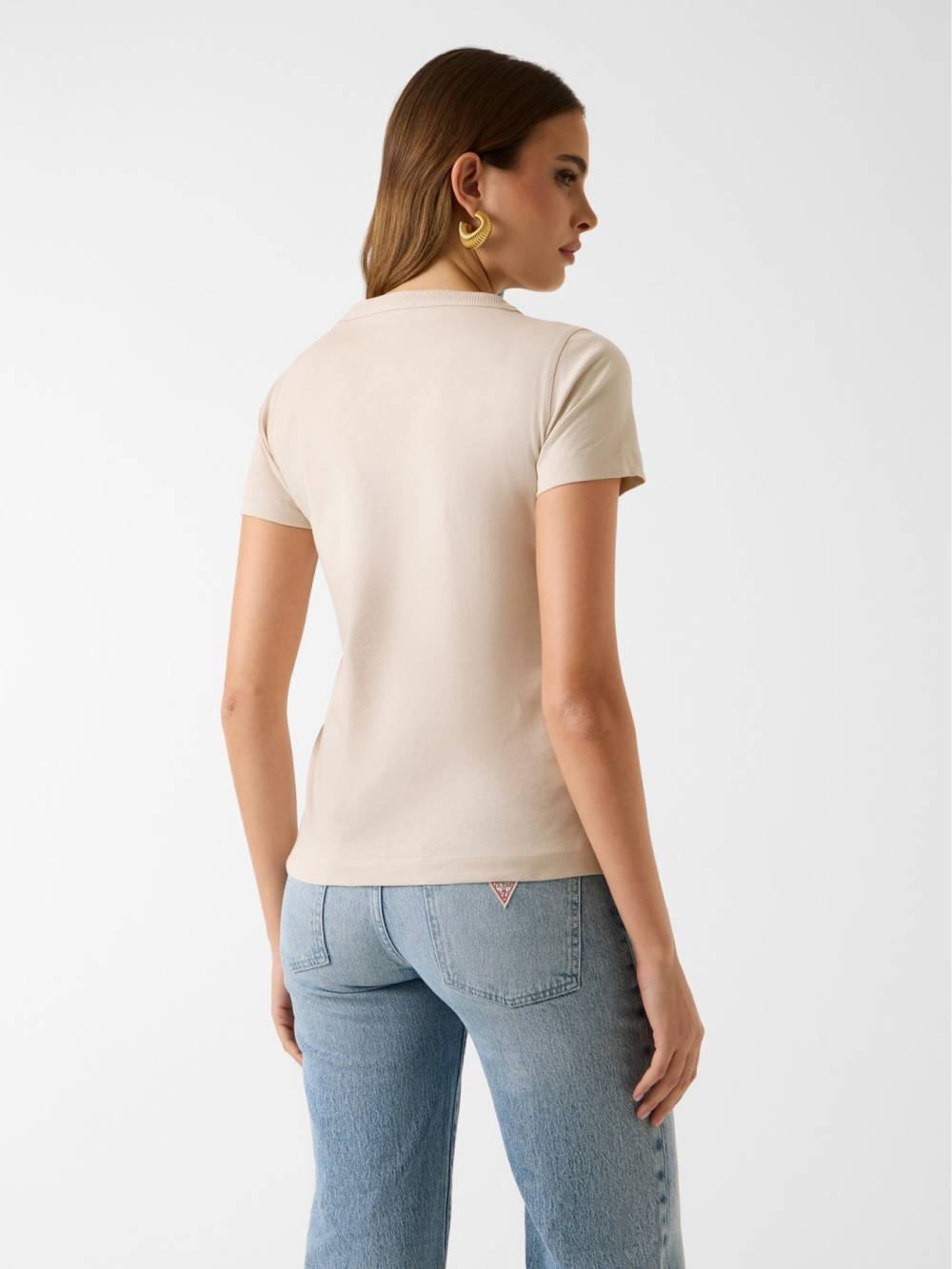 detail Guess dámské béžové tričko