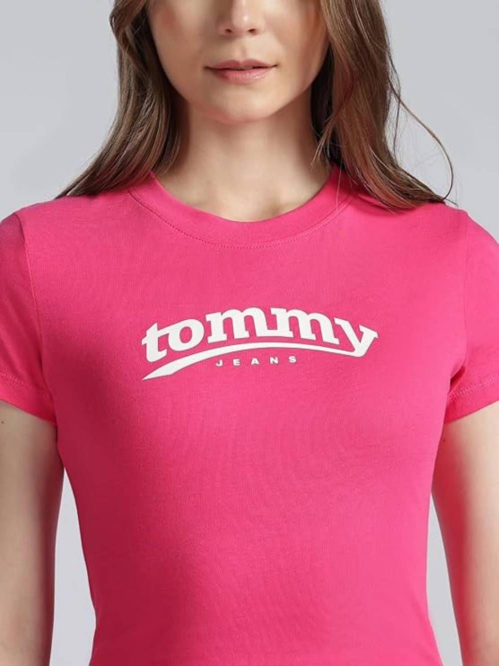 detail Tommy Jeans dámské růžové tričko