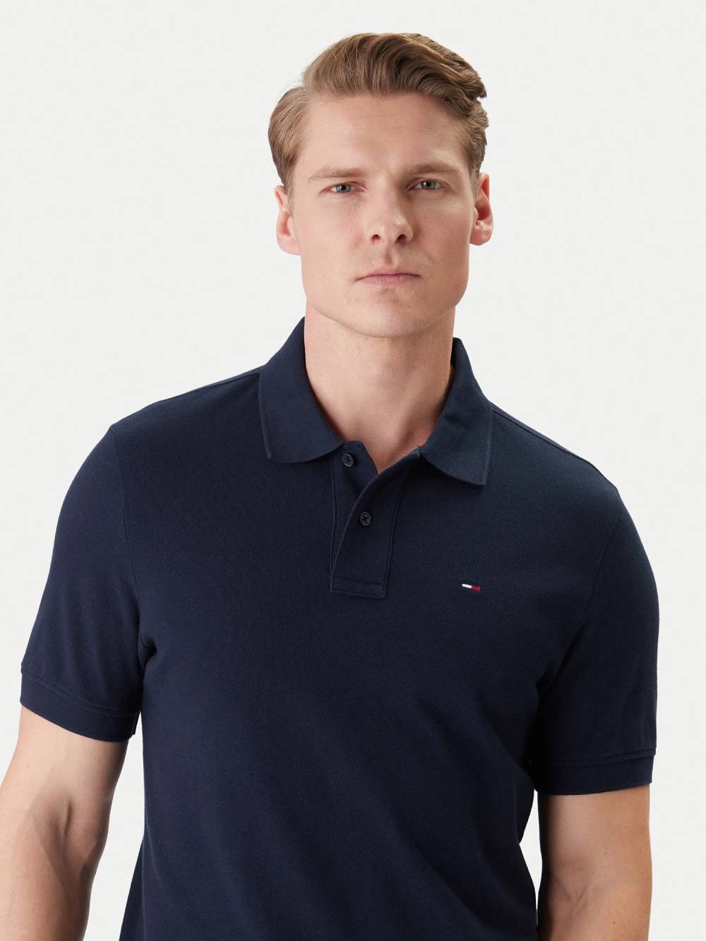 detail Tommy Jeans pánské modré polo triko