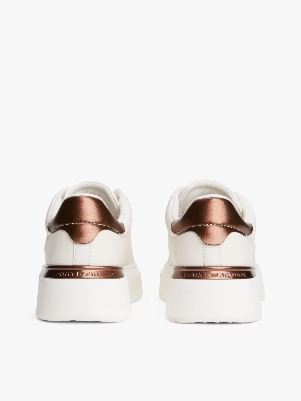 detail   Tommy Hilfiger dámské bílé tenisky
