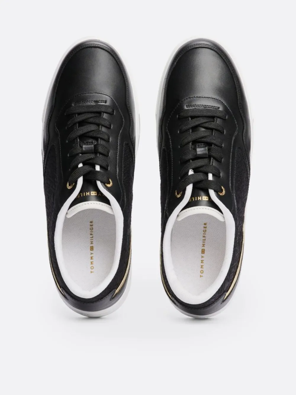 detail Tommy Hilfiger dámské černé kožené tenisky