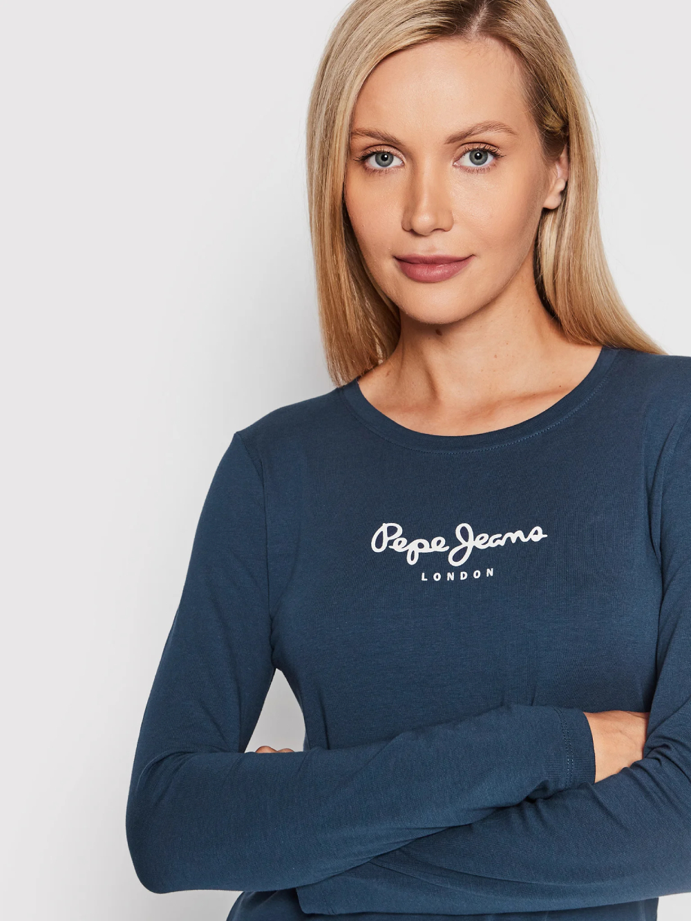 detail Pepe Jeans dámské tmavě modré tričko