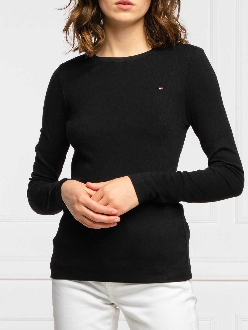 detail Tommy Hilfiger dámské černé tričko