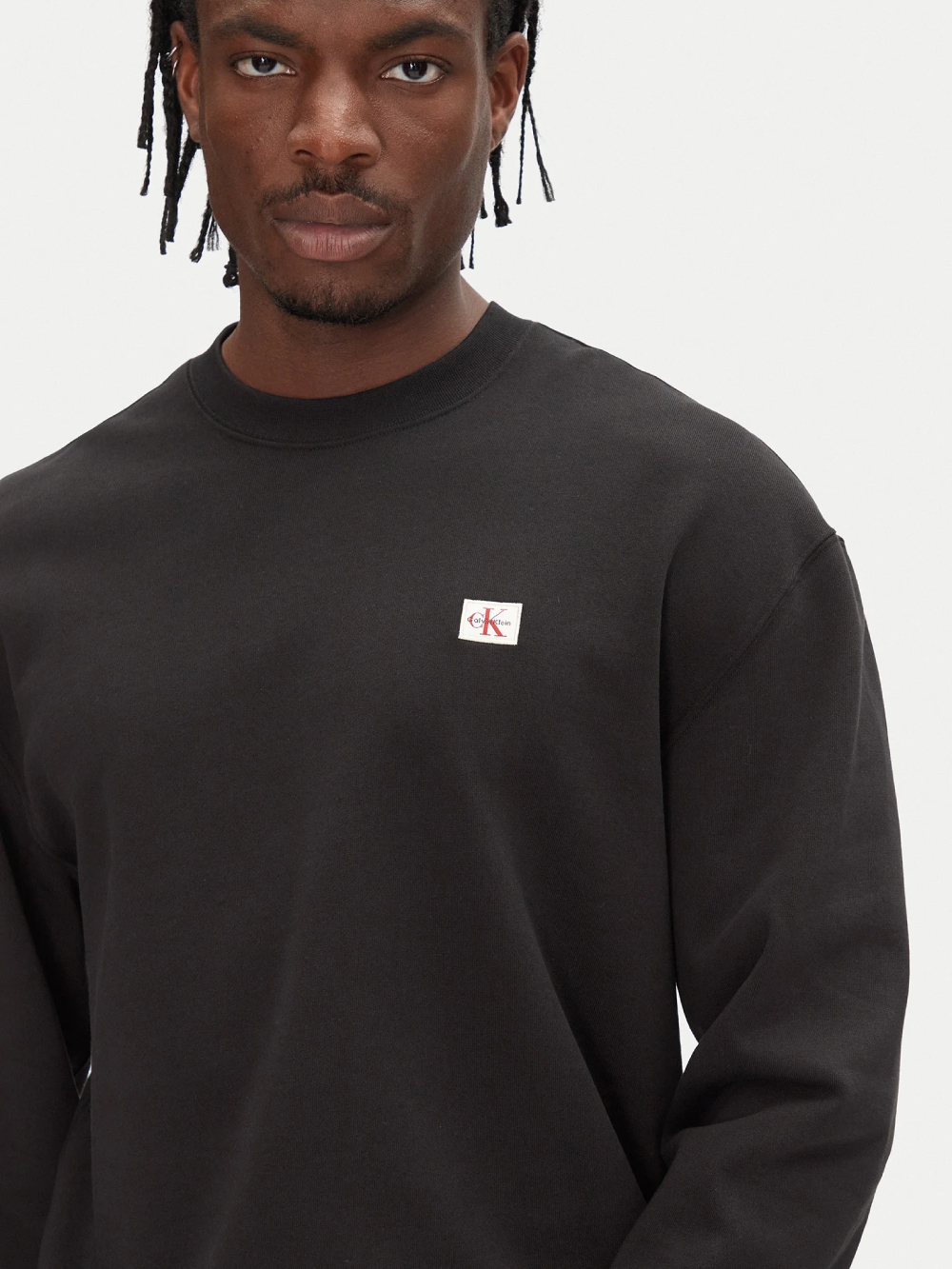 detail Calvin Klein pánská černá mikina