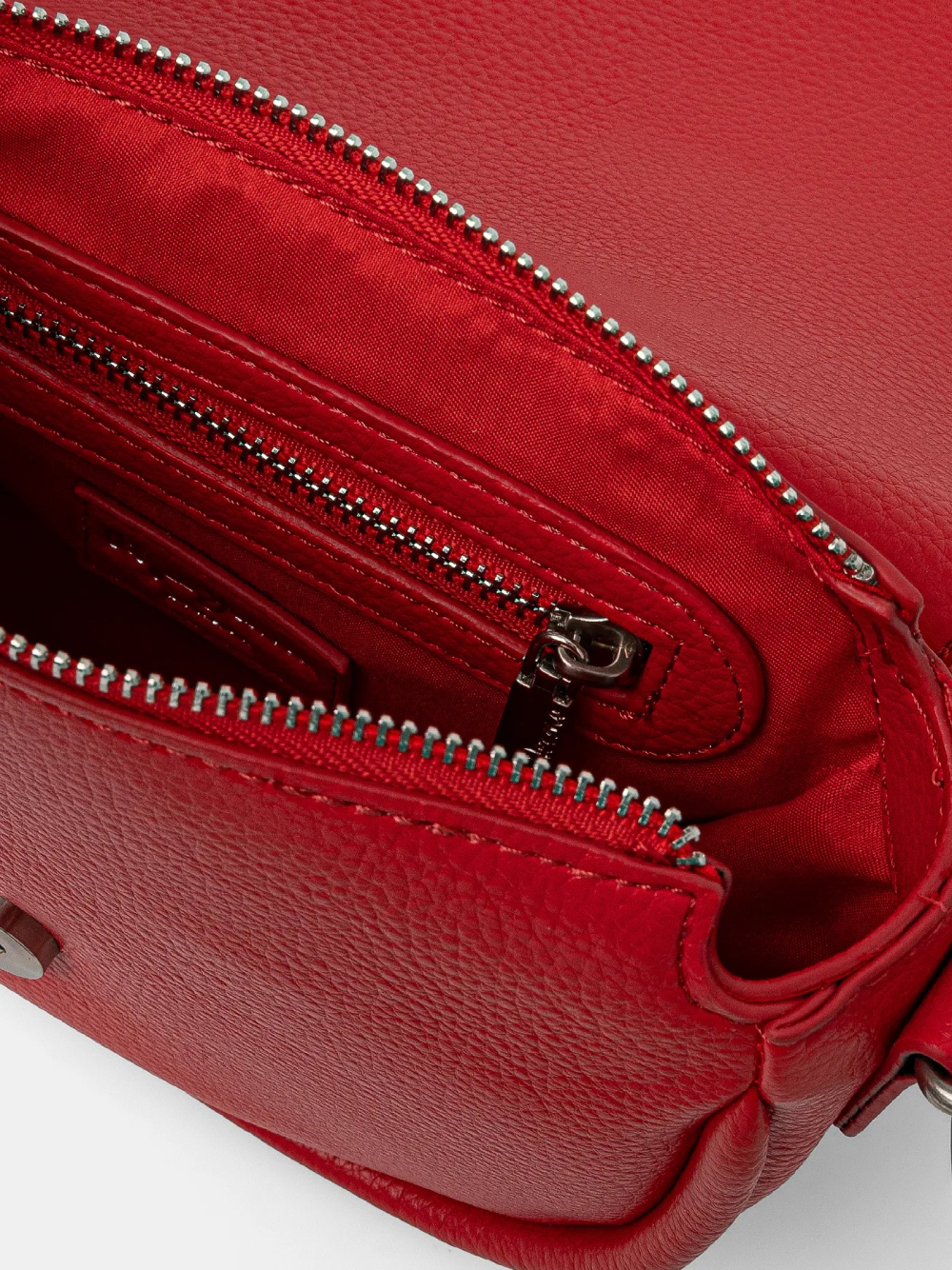 detail Pepe Jeans dámská červená kabelka
