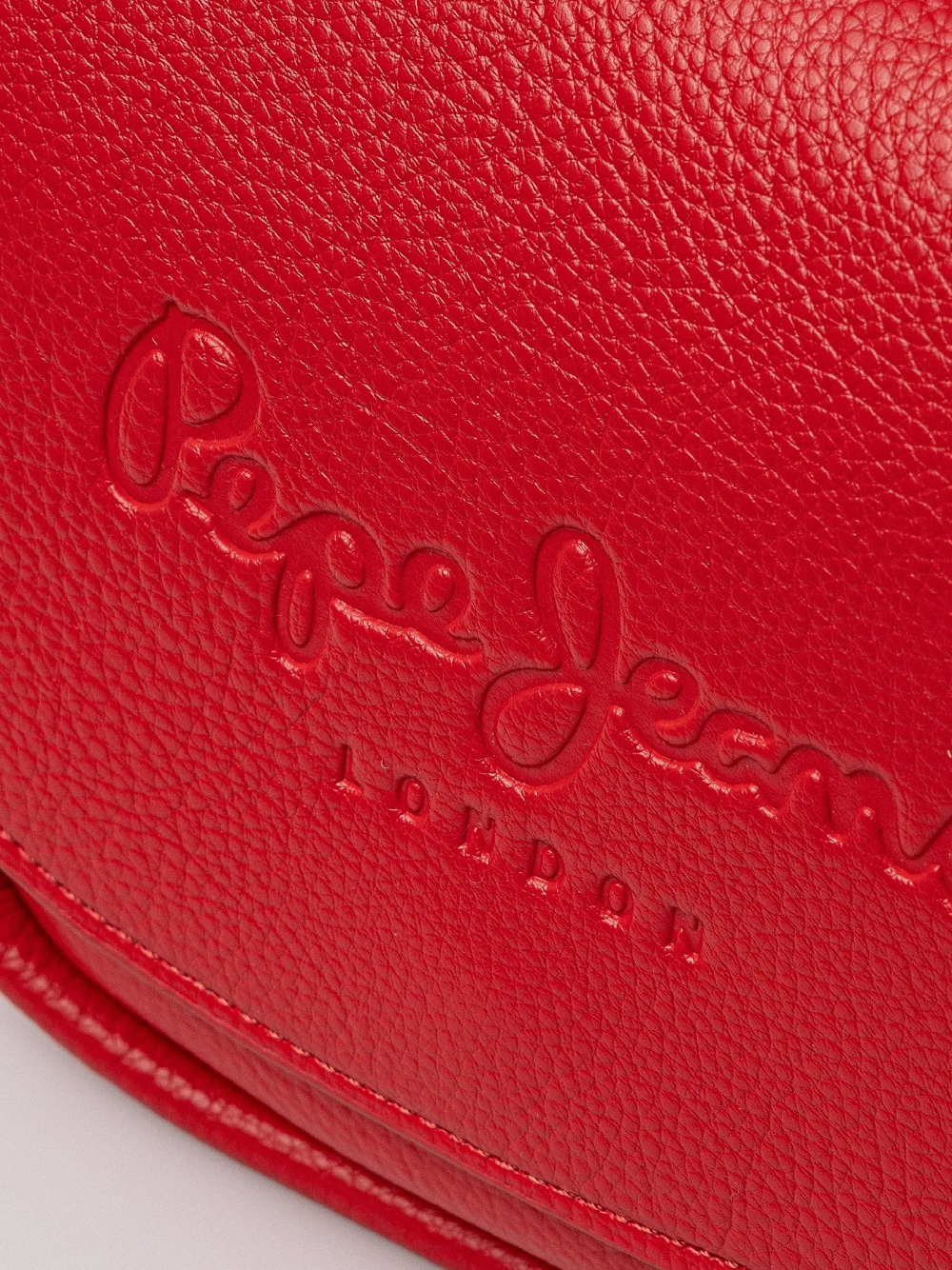detail Pepe Jeans dámská červená kabelka