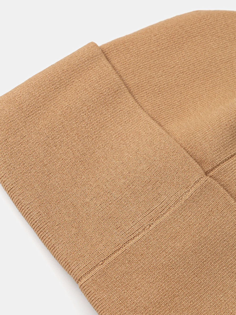 detail Calvin Klein dámská béžová čepice