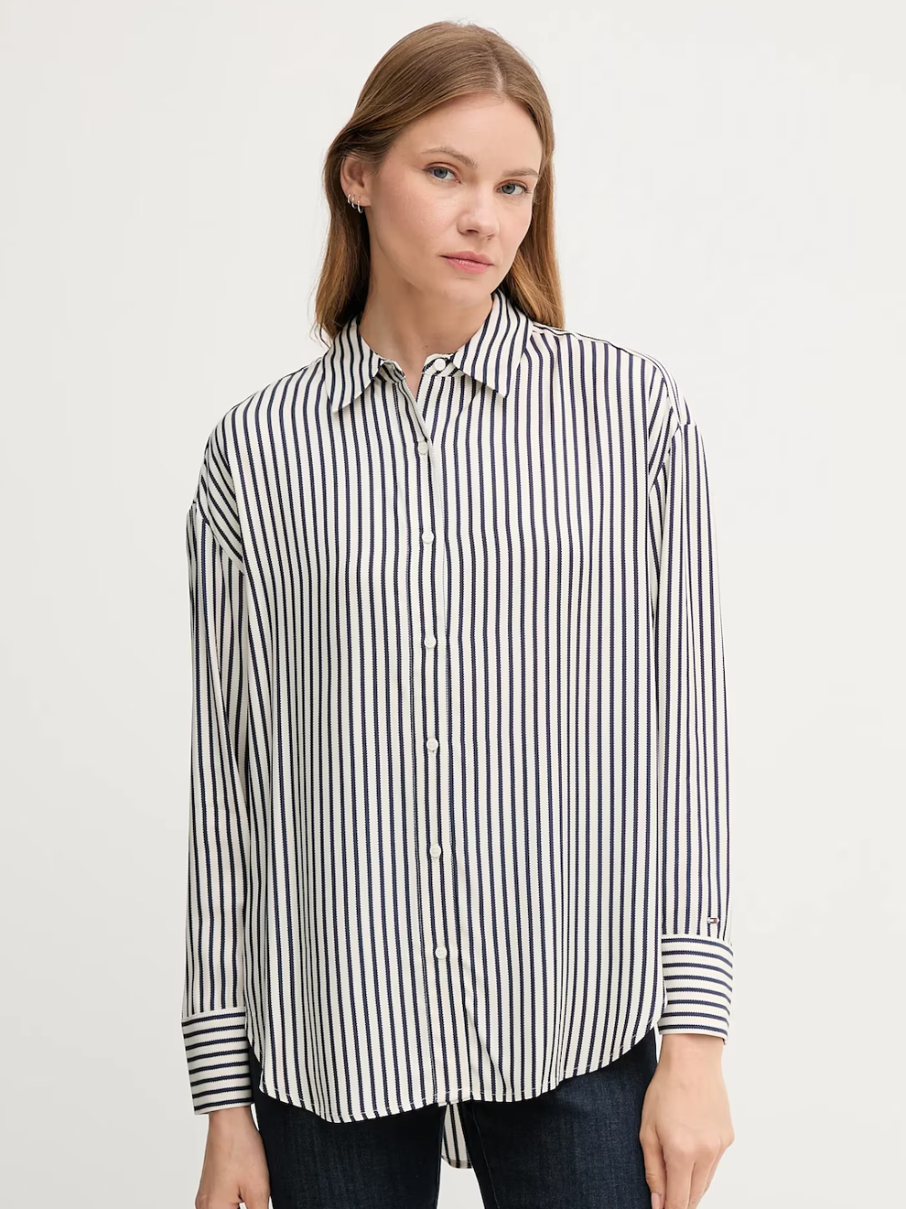 detail Tommy Hilfiger dámská pruhovaná košile